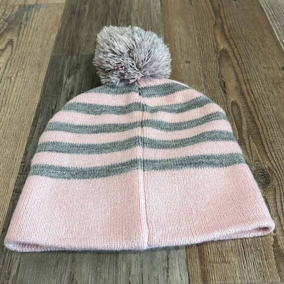 Disney Minnie Mouse Striped Pom Pom Beanie Hat Grey and Pink Hat size 2T-5T - Picture 6 of 6